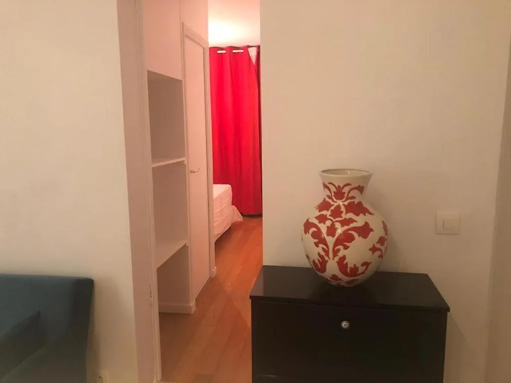 2 Pieces Dans Impasse Fleurie Apartamento Paris